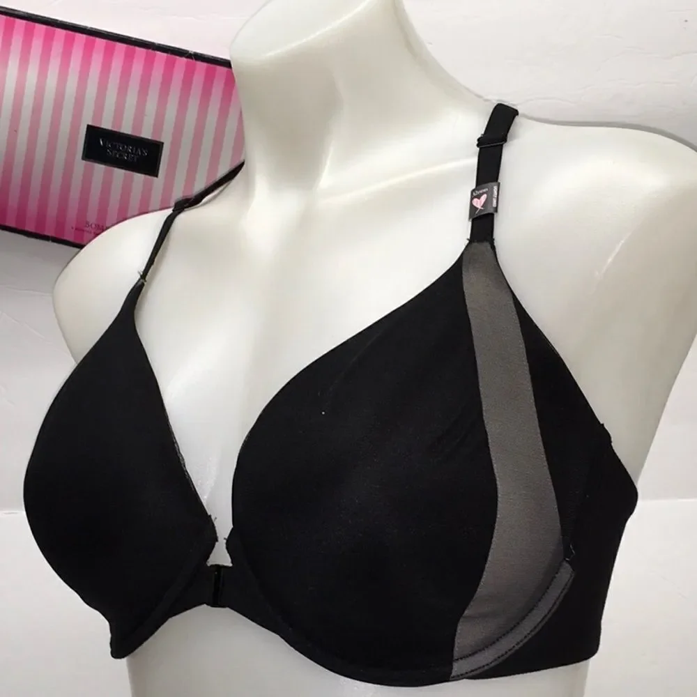 NWT VICTORIA SECRET perfect coverage  Lined . BRA